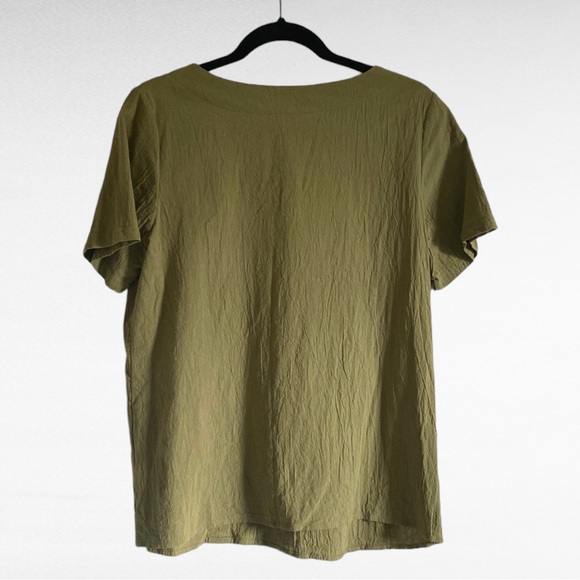 PURPLE TEXTURED DANDELION SHORT SLEEVE BUTTON FRONT TOP - Picture 3 of 8